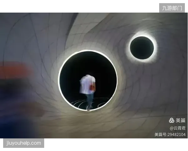 大型赛事过后，那些宏伟的体育场馆为何从城市名片沦为运营“黑洞”？缺的不是硬件，是复合型管理头脑
